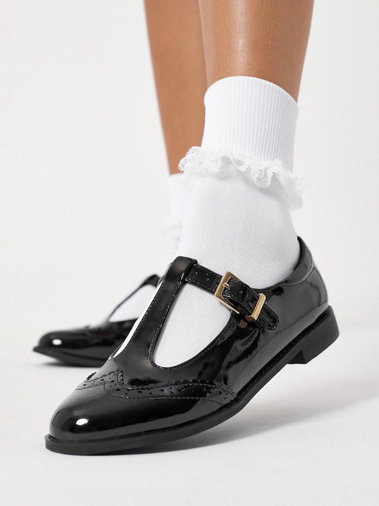 Chaussures Lipsy Dolly style babies à semelle épaisse pour l'école - Image 3 of 4