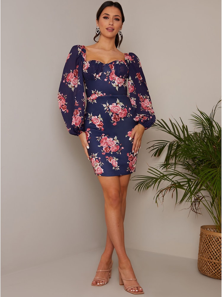 Chi Chi London Figurbetontes Kleid mit Ballonärmeln und Blumenprint - Bild 1 von 4