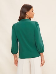 Groen - Friends Like These blouse met V-hals, 3/4-mouwen en strik aan de voorkant - Image 4 of 5