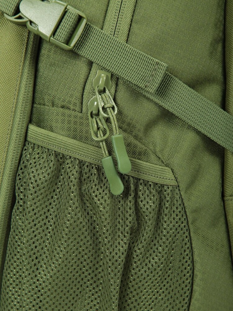 Mountain Warehouse Green Peregrine 30L Backpack - Image 7 of 7
