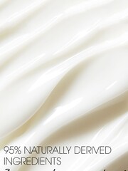 St. Tropez Gradual Tan Classic Firming Lotion Light/Medium 200ml - Image 4 of 5