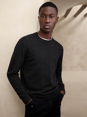 Banana Republic Black Alta Cashmere Crew Neck Jumper - Image 1 of 1
