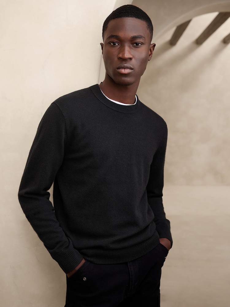 Banana Republic Black Alta Cashmere Crew Neck Jumper - Image 1 of 1
