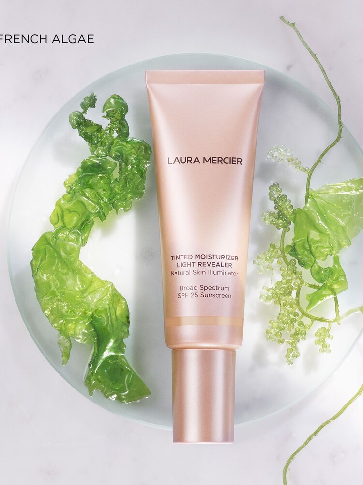 Laura Mercier Tinted Moisturiser Light Revealer - Image 5 of 5