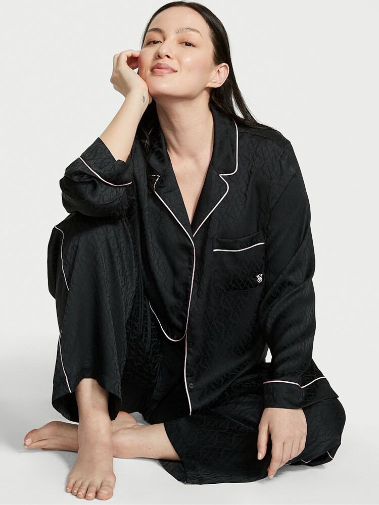 Victoria's Secret Black Vs Lockup Jacquard Satin Long Pyjamas - Image 1 of 1 Victoria's Secret Black Vs Lockup Jacquard Satin Long Pyjamas - Image 1 of 1