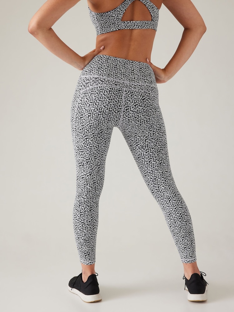 Athleta Black/White Ultimate Stash 7/8 Leggings - Image 2 of 5