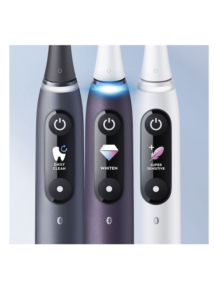 Oral-B iO8 Violet Ametrine Ultimate Clean Electric Toothbrush - Image 4 of 4