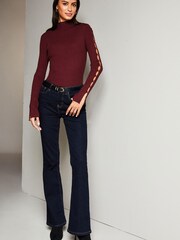 Ягодно-красный - Lipsy High Neck Embellished Open Sleeve Knitted Jumper - Изображение 3 из 4