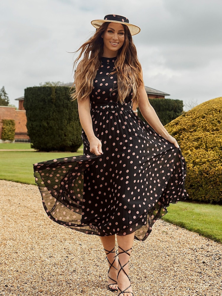 Style Cheat X Luisa Zissman Black Luisa Belted Pleated Maxi Dress - Image 1 of 5
