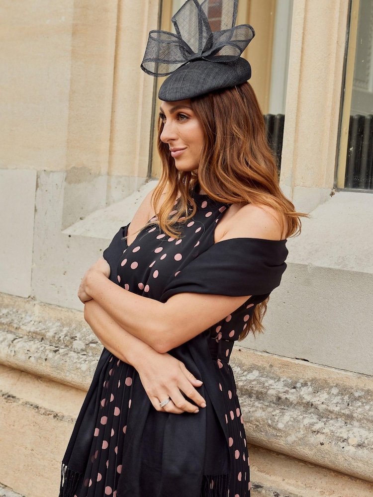 Style Cheat X Luisa Zissman Black Luisa Belted Pleated Maxi Dress - Image 5 of 5