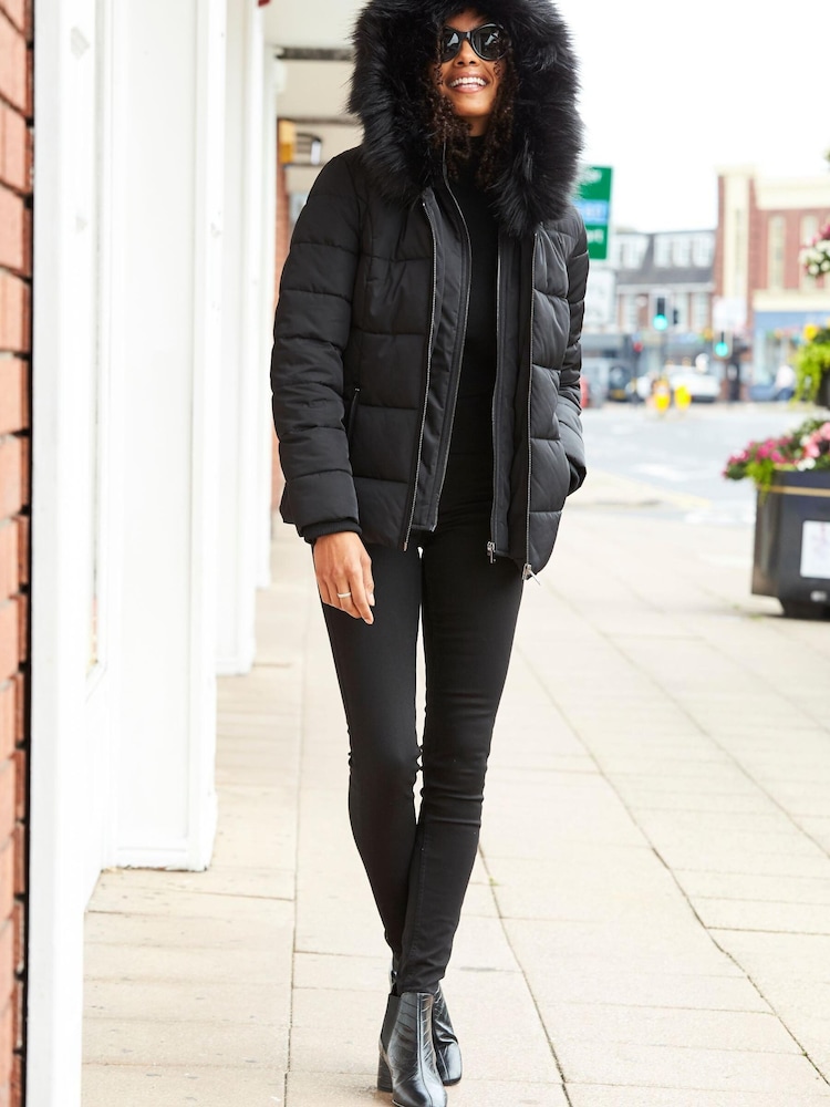 Sosandar Black Black Faux Fur Trim Luxe Padded Coat - Image 6 of 6 Sosandar Black Black Faux Fur Trim Luxe Padded Coat - Image 6 of 6