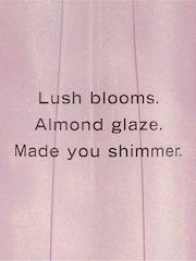 Victoria's Secret Velvet Petals Shimmer Body Mist 250ml - Image 2 of 3