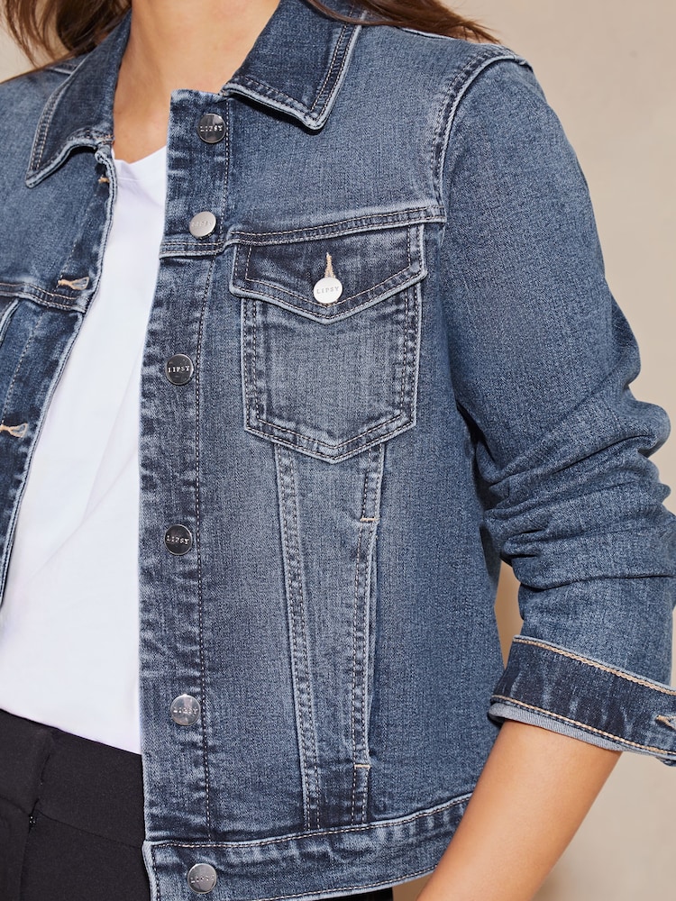 Mittelblau - Lipsy Klassische, figurbetonte Denim-Jacke - Bild 4 von 4 Mittelblau - Lipsy Klassische, figurbetonte Denim-Jacke - Bild 4 von 4
