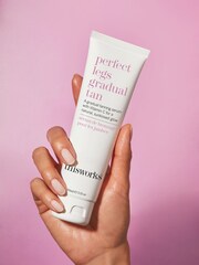 This Works Perfect Legs Gradual Tan 150ml - Image 3 of 4