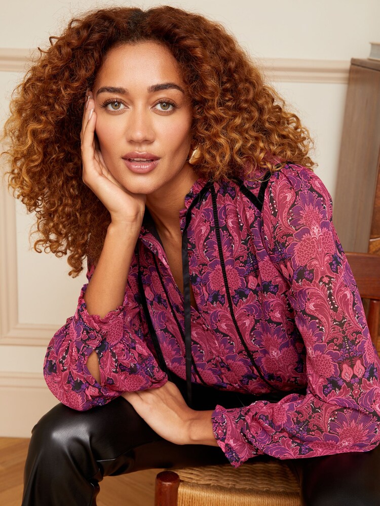 V&A | Love & Roses Red Printed Contrast Neck Tie Long Sleeve Blouse - Image 2 of 4