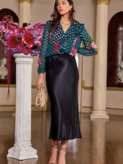 V&A | Love & Roses Teal Floral Long Sleeve Metallic Spot V Neck Ruffle Tie Back Top - Image 4 of 4