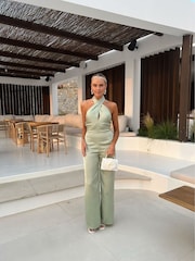 Атласный комбинезон с перекрестными ремешками In The Style Perrie Sian - Image 1 of 4