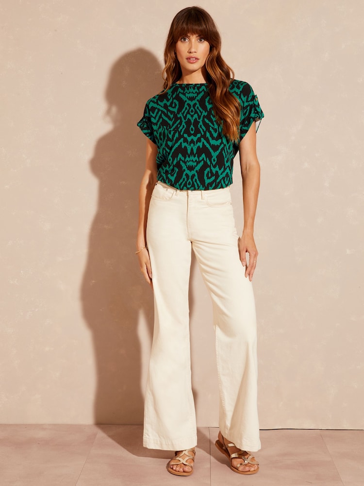Love & Roses Green Aztec Roll Sleeve Round Neck T Shirt - Image 4 of 4 Love & Roses Green Aztec Roll Sleeve Round Neck T Shirt - Image 4 of 4