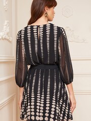 Love & Roses Black/White Pleated 3/4 Sleeve Belted Mini Dress - Image 3 of 4