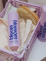 Bloom and Blossom Smooth Moves Stretch Mark Oil - Image 5 of 5