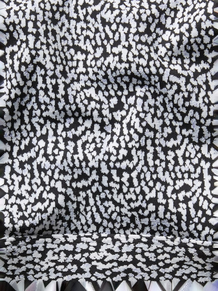 Athleta Black/White D-DD Cup Ultimate Medium Impact Sports Bra - Image 5 of 5
