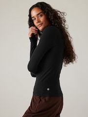 Athleta Black Ascent Seamless Turtleneck T-Shirt - Image 3 of 5