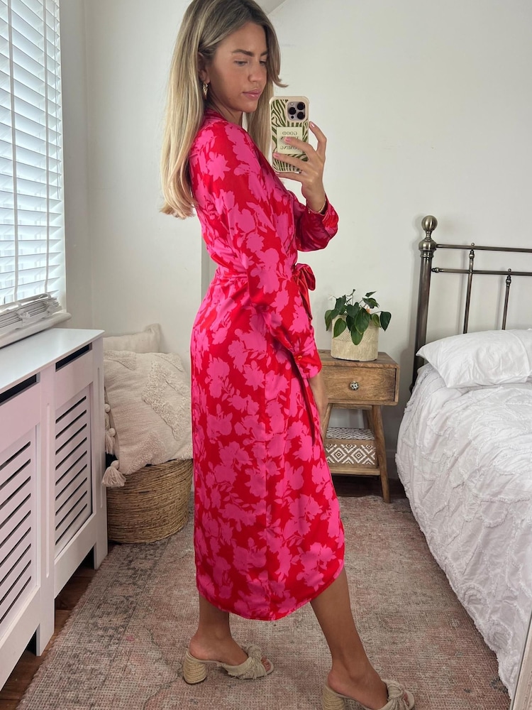Розовый/красный - Двустороннее платье миди 2 в 1 с запахом Style Cheat Fergie - Image 2 of 5