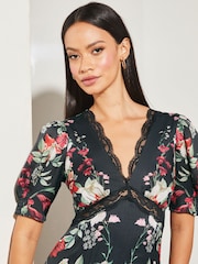 Lipsy Red Print V Neck Short Puff Sleeve Lace Midi Dress - Image 4 of 4