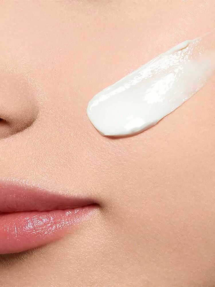 Clarins Extra Firming Night Cream - All Skin Types 50ml - Image 2 of 4