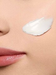 Clarins Extra-Firming Night Cream - Dry Skin 50ml - Image 3 of 4