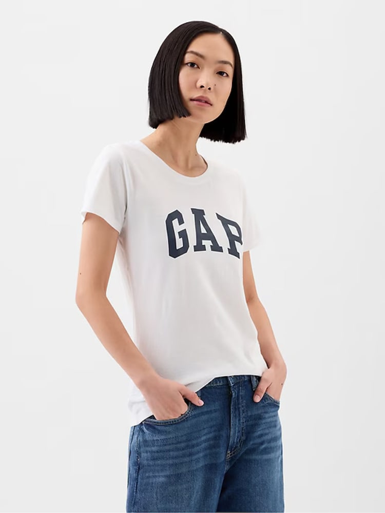 Gap White Logo Short Sleeve Crew Neck T-Shirt - Image 2 of 7 Gap White Logo Short Sleeve Crew Neck T-Shirt - Image 2 of 7