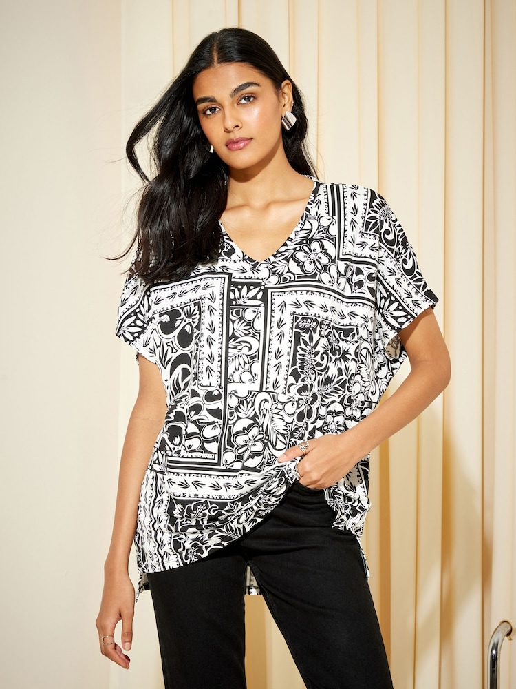 Friends Like These Black/White Tile Print Short Sleeve V Neck Tunic Top - Image 2 of 4
