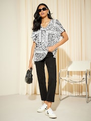 Friends Like These Black/White Tile Print Short Sleeve V Neck Tunic Top - Image 3 of 4
