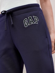 Azul marino - Pantalones de chándal con forro polar y logotipo en arco de estilo vintage de Gap - Imagen 6 de 6