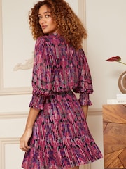 V&A | Love & Roses Red Petite Printed Metallic Ruffle V Neck 3/4 Sleeve Mini Dress - Image 3 of 4