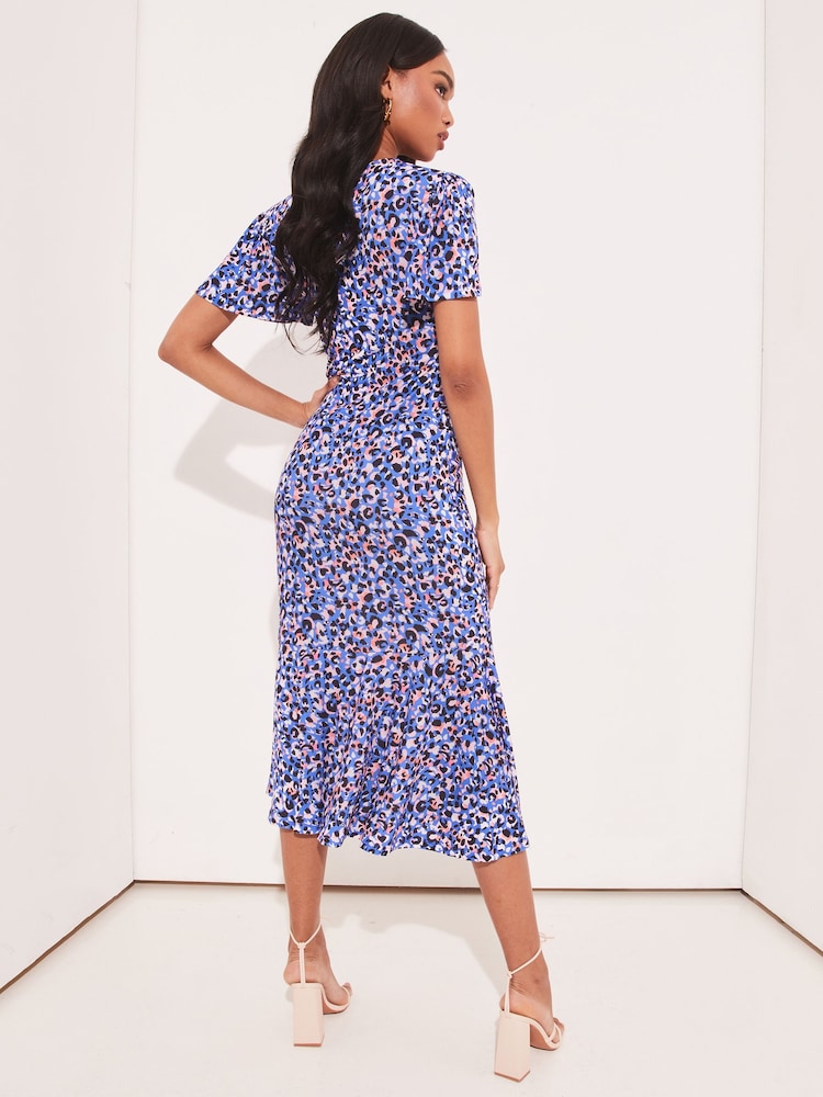 Lipsy Blue Animal Jersey Print Flutter Sleeve Ruched Wrap Midi Dress - Image 2 of 4