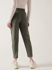 Athleta Green Brooklyn Mid Rise Featherweight Ankle Trousers - Image 2 of 7