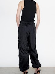 Schwarz - Religion Leichte Cargohose im Utility-Stil mit Bündchen, Grün - Bild 3 von 5