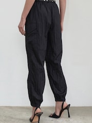 Schwarz - Religion Leichte Cargohose im Utility-Stil mit Bündchen, Grün - Bild 4 von 5