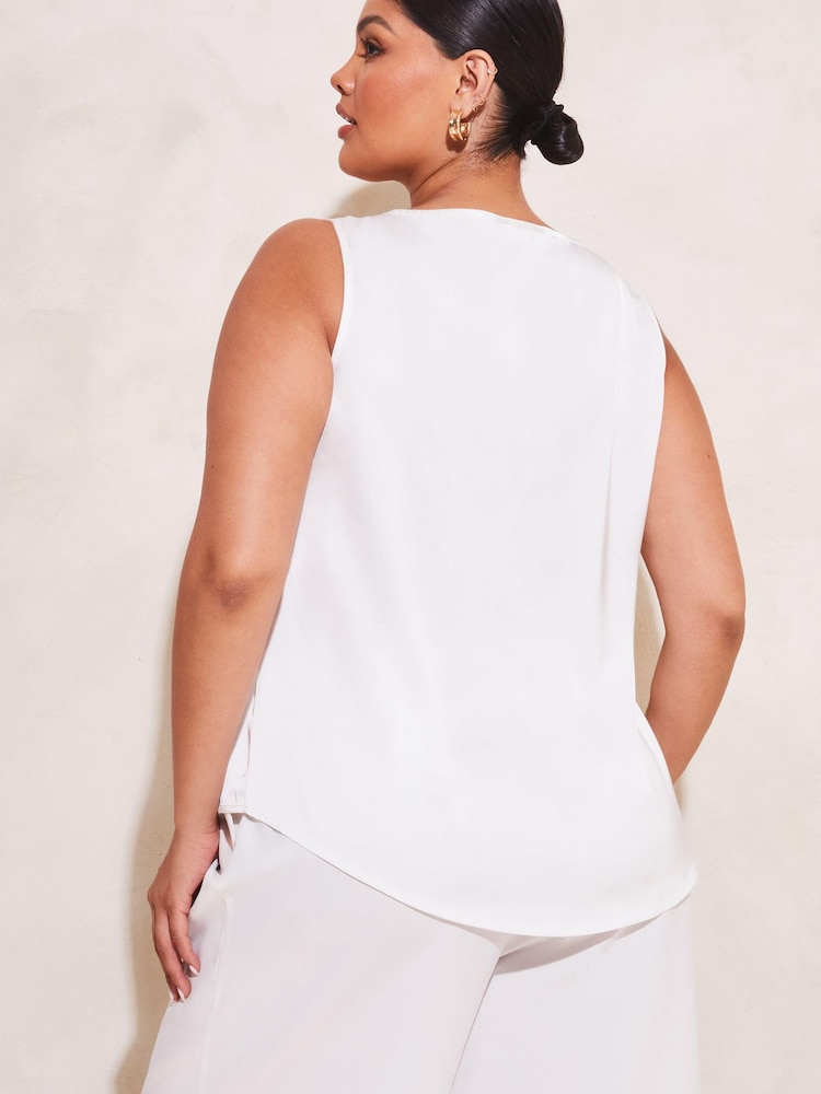 Lipsy Ivory Curve V Neck Cami Vest Top - Image 2 of 4