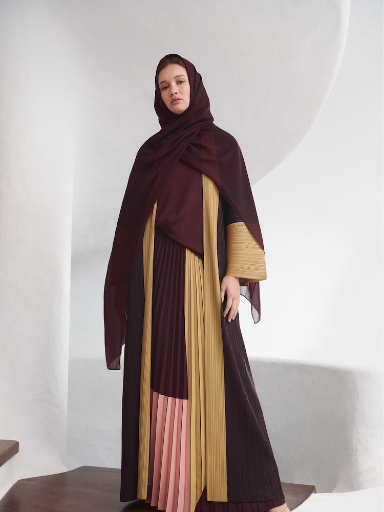 leem Grey Printed Plisse Abaya - Image 1 of 6