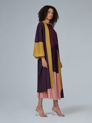 leem Grey Printed Plisse Abaya - Image 4 of 6