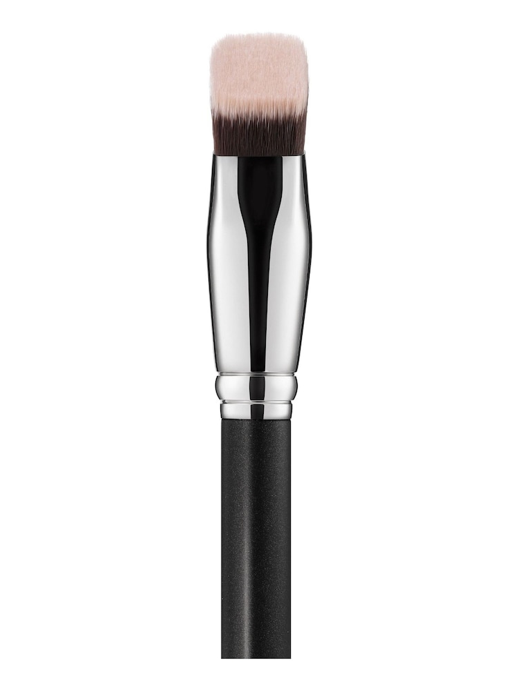 MAC 171S Smooth-Edge All Over Face Brush - Image 3 of 3
