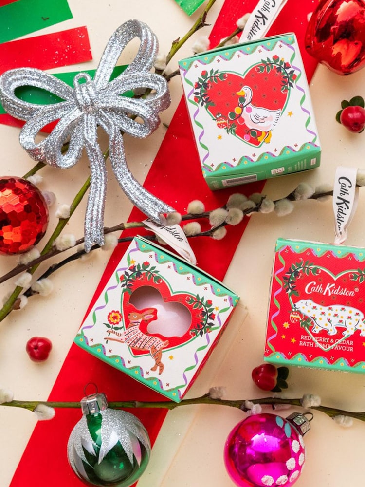 Cath Kidston Christmas Legends Bath Bomb Favour - Image 5 of 5