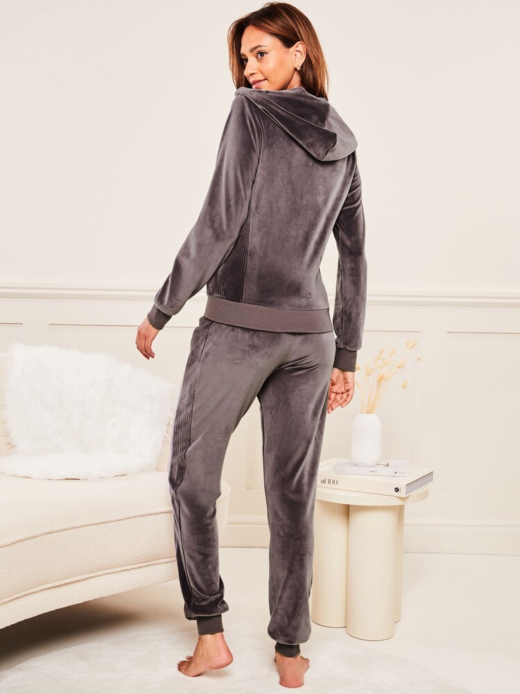 Grau - Lipsy Superweiche Jogginghose aus Velours mit Bündchen - Bild 2 von 4