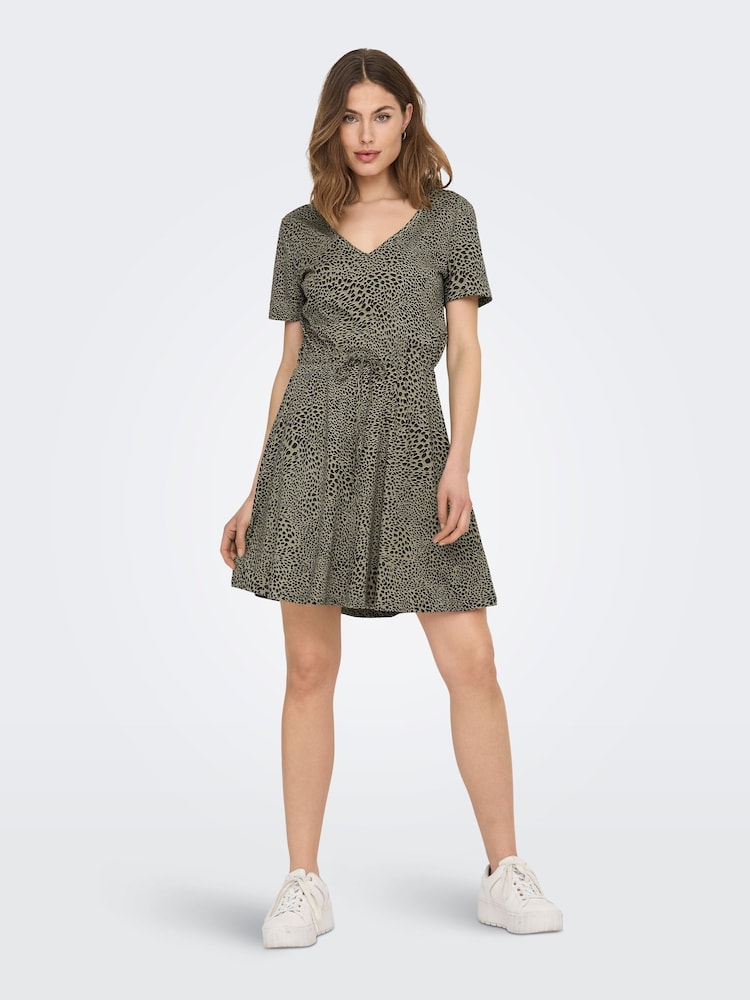 ONLY Curve Khaki Leopard Print V Neck Jersey T-Shirt Dress - Image 2 of 5