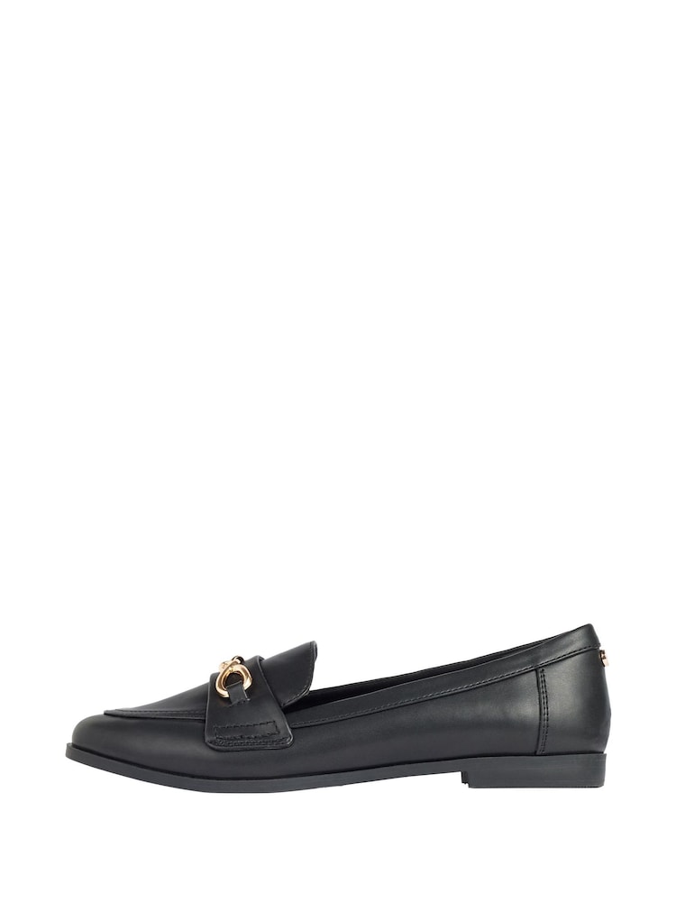 Lipsy Flache Loafer mit Metallverzierung - Bild 5 von 5