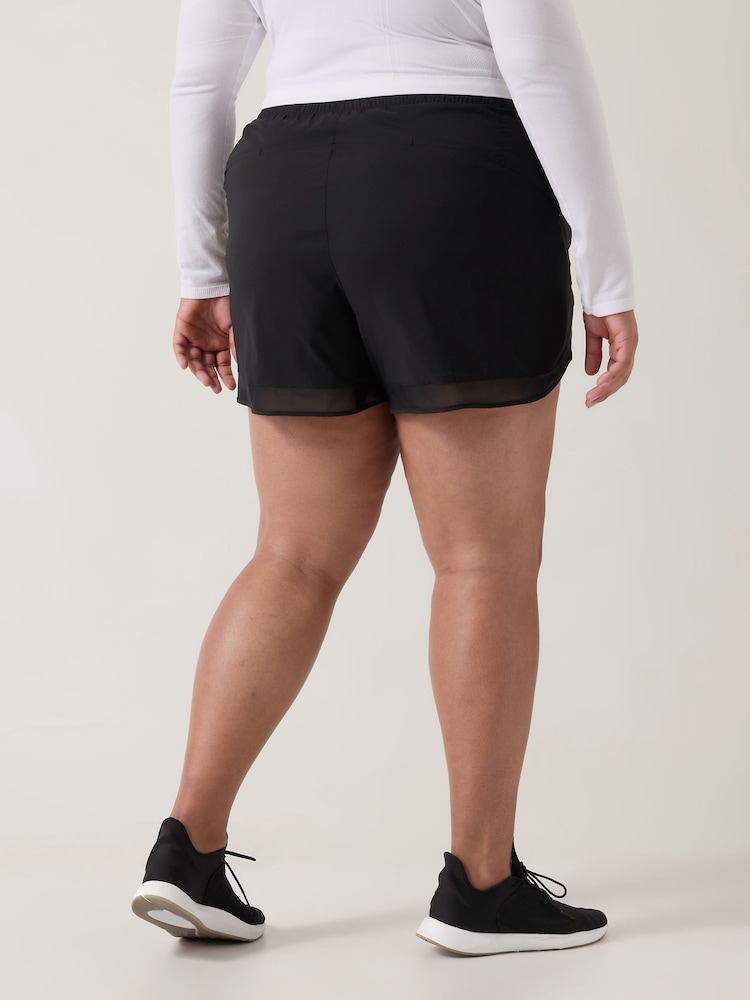 Athleta Black Mesh Mid Rise 4" Pocket Running Shorts - Image 4 of 4