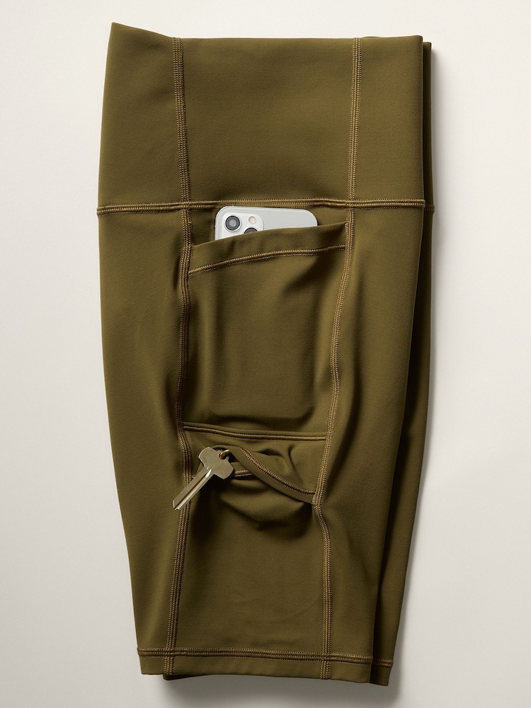 Athleta Green Salutation Stash Cargo 9" Shorts - Image 7 of 7