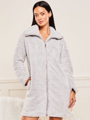 Lipsy Kuscheliger Decken-Poncho mit durchgehendem Reißverschluss - Bild 1 von 4